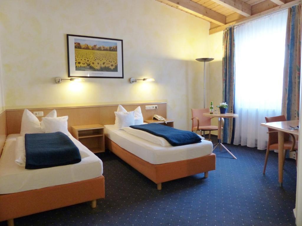Grimmelshausen Hotel Gelnhausen Bilik gambar