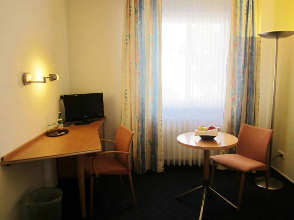 Grimmelshausen Hotel Gelnhausen Bilik gambar